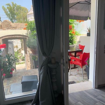 Anemomilos Jacuzzi Suite Corfu  외부 사진