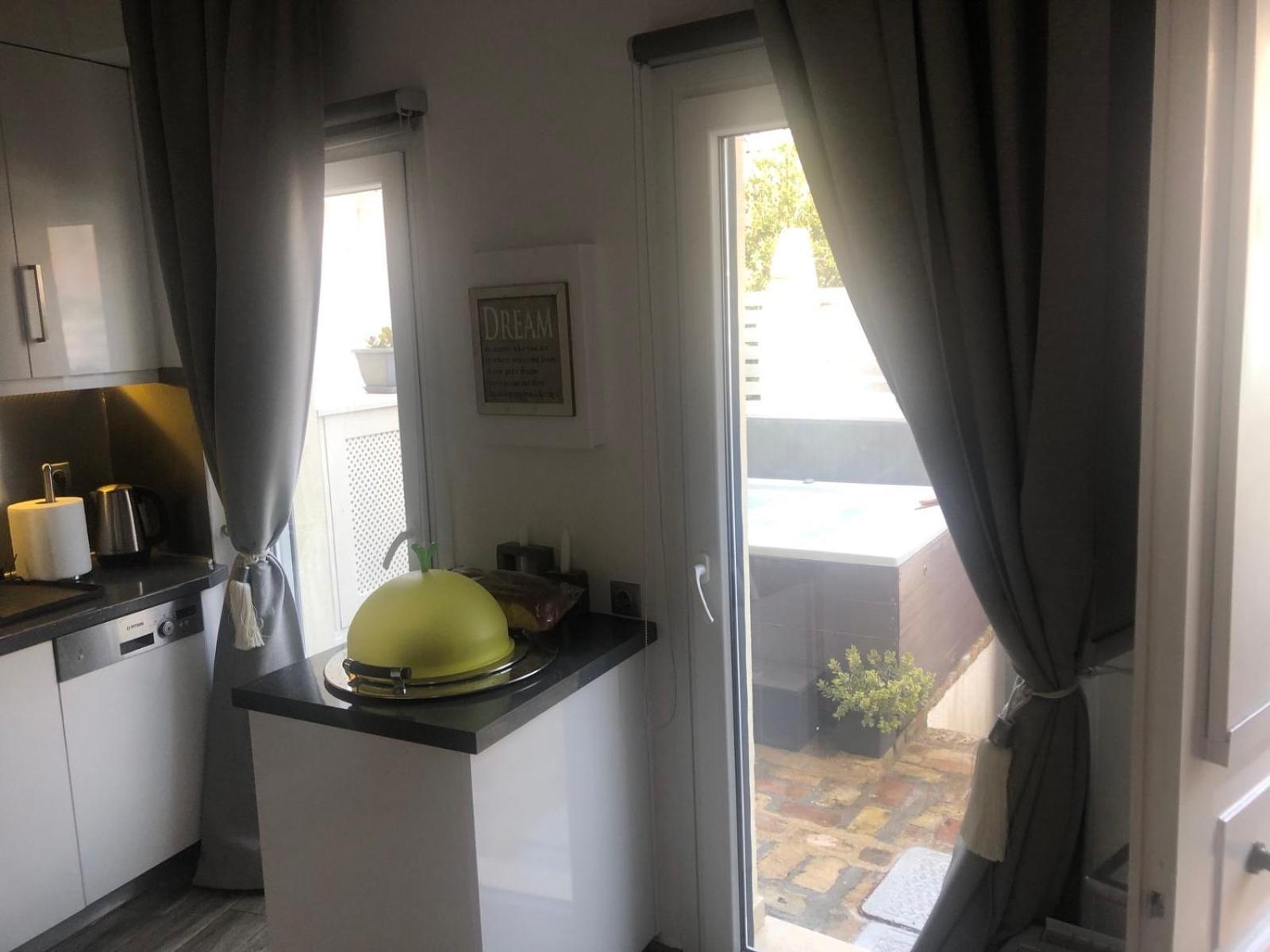 Anemomilos Jacuzzi Suite Corfu  외부 사진