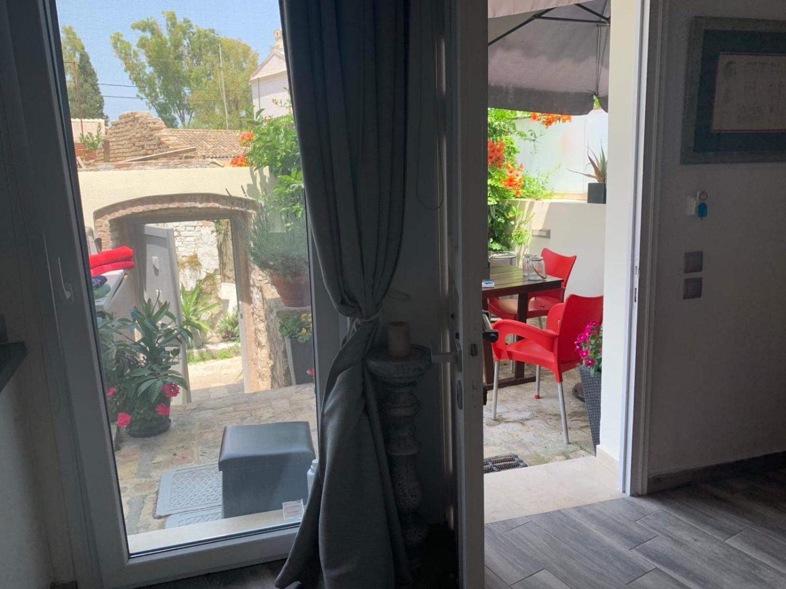 Anemomilos Jacuzzi Suite Corfu  외부 사진