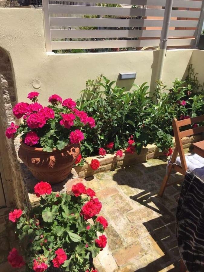 Anemomilos Jacuzzi Suite Corfu  외부 사진