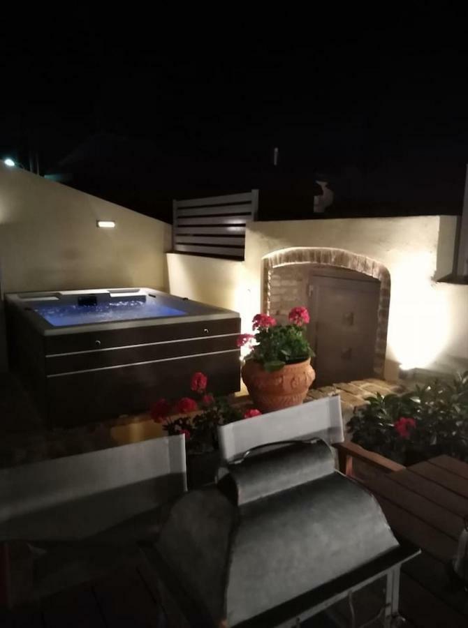 Anemomilos Jacuzzi Suite Corfu  외부 사진